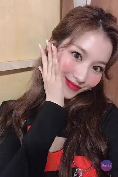 Sana deepfake videos